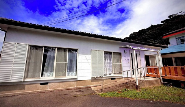 BP 2minute walk from Goza Shirahama Beach Enjo/Shima Mie