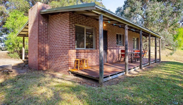 Braeside Cabin Three - Parsonsia