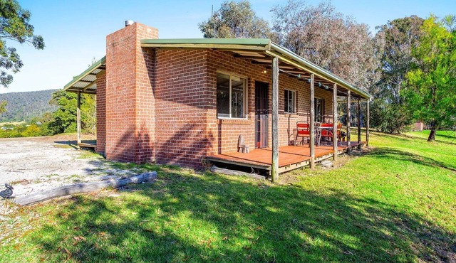 Braeside Cabin Two - Alphitonia