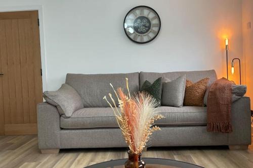 Braeview - by Caithness Luxury Apartments NC500 - 3 Bedroom Luxury holiday home - Sleeps Work teams upto 3 & holiday makers upto 5 - PREFERENTIAL RATES FOR LONG STAY TRADES - CONTACT US -