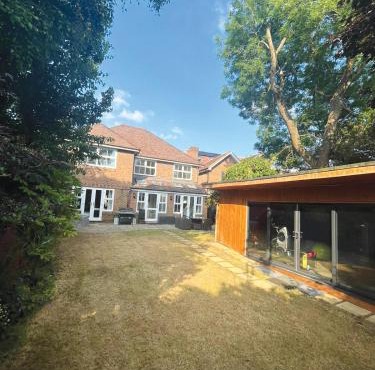 Bramble Close
