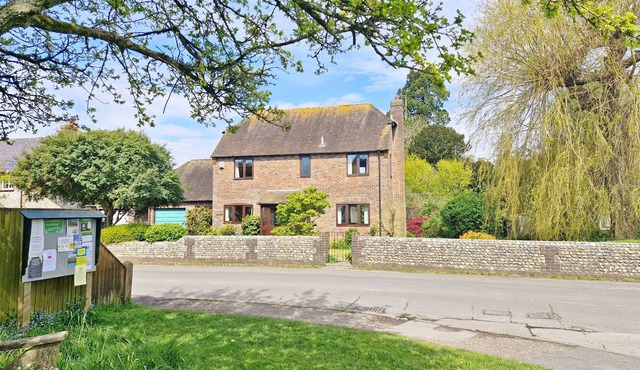 Bramley Cottage - sleeps 6 guests in 3 bedrooms