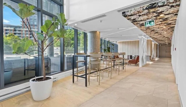 Brand new 2 bed, 2 bath in Griffintown