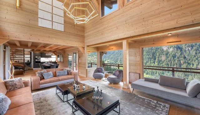 Brand new chalet with 6 bedrooms and 6 bathrooms, hot tub and sauna