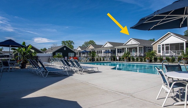 Brand new Waterview at Baypoint home -resort passes and golf cart included