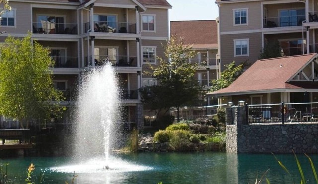 Branson Ozarks Escape with Spacious 1BR Resort Retreat Near Attractions
