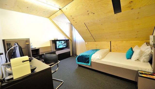 Brauerzimmer mit Klimaanlage, großem LCD-TV, Sky-free-to-Guest, kostenfreiem WLAN und Safe