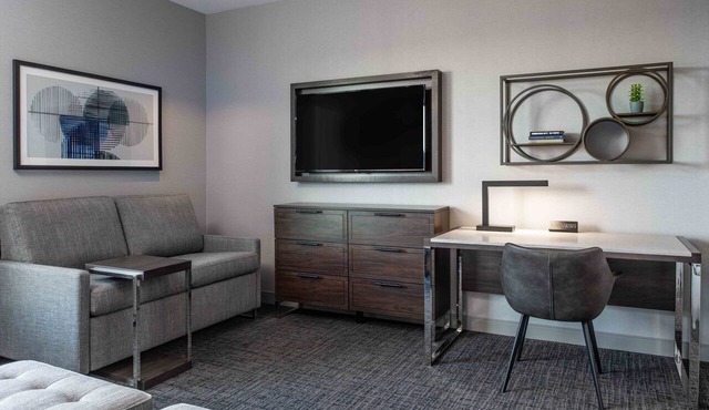 Breakfast + Fitness Center | 7 Miles from Downtown