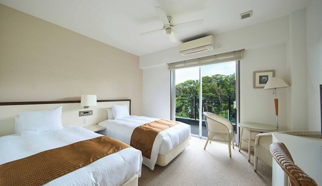 Breakfast included 2nd floor standard twin with bath and toilet/Higashimurogun Wakayama