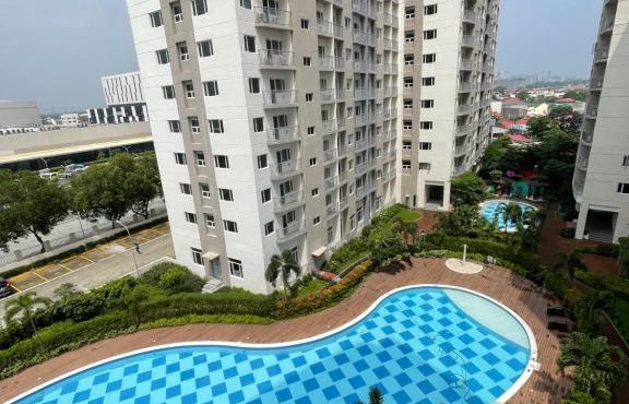 Breathing Space Staycation at South Residences Las Piñas 2 BR