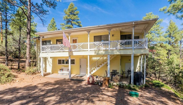Breathtaking Cottage Secluded in a Privileged Area in Show Low, Arizona