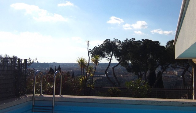 Breathtaking view penthouse - private swimming pool in a large terrace
