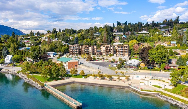 Breathtaking views, walk downtown-Manson Bay