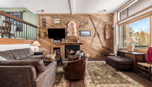 Breckenridge True Ski In/Ski Out Walk to Main St Sleeps 10 Peak 9 Hot Tub Pool!