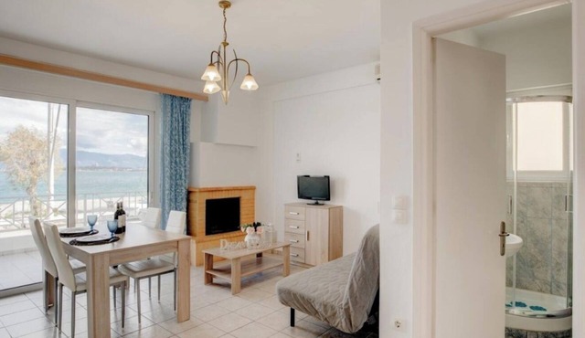Breeze Seaside Apartment