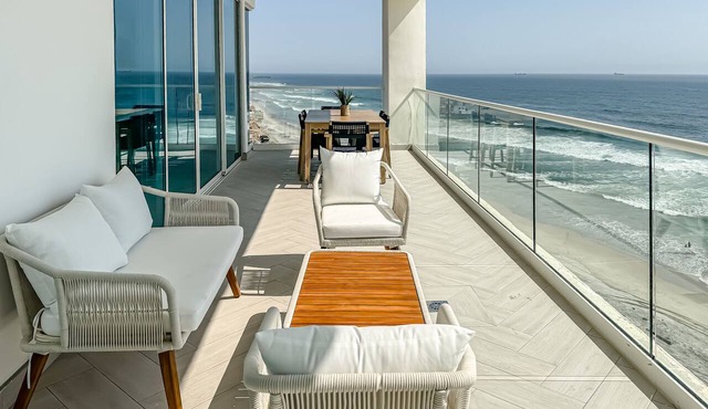 Breezy BeachfrontMarYSolCondo-7th Flr-Rosarito