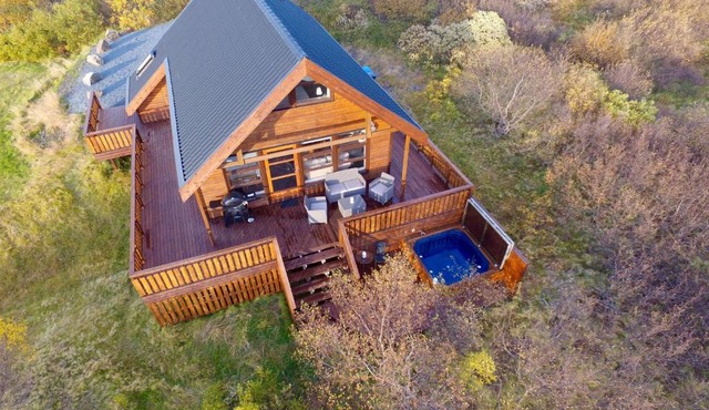 Brekkugisting Villa
