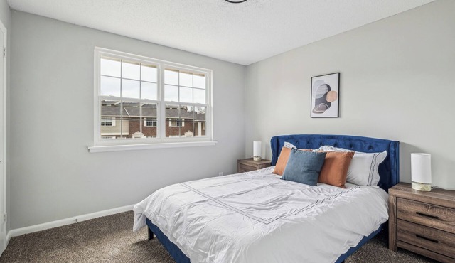 Brentwood U9 I Cozy & Comfy I 2Bd I Free Parking