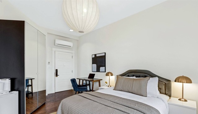 Brexton Hotel | Touchless Stunning Studio