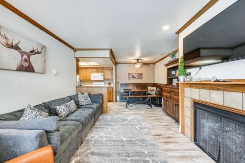Brian Head Condo w/Pool Access - Steps to Resort!