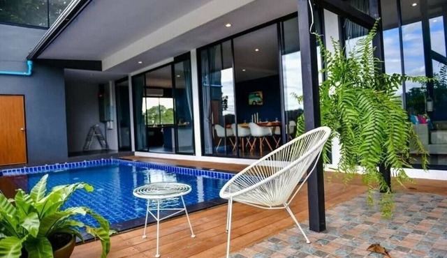 Brick Box Pool Villa & Café