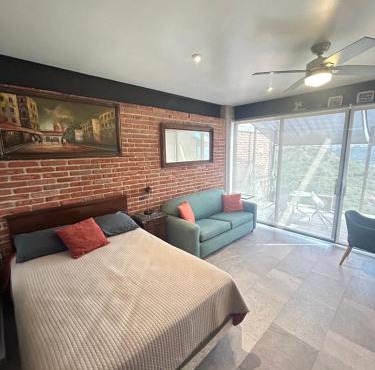 Brick Box Studio con Terraza