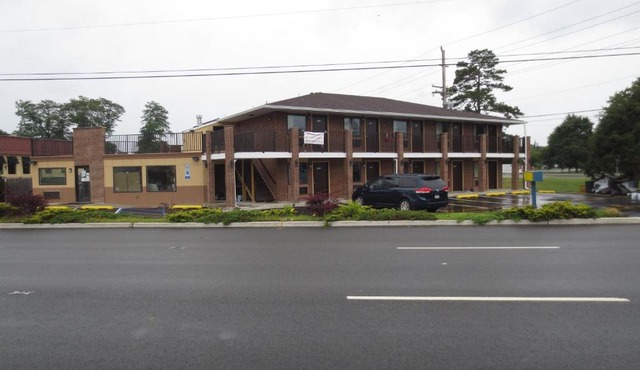 Brick Motor Inn