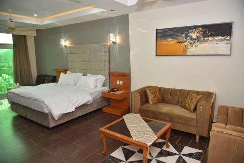 Bridge Residency Ideal Long-Term Stays,304