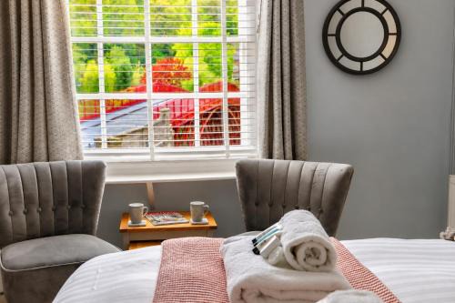 Bridgeside Rooms