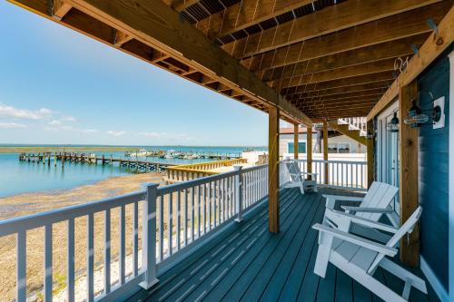 Brigantine Waterfront Vacation Rental w/Grill