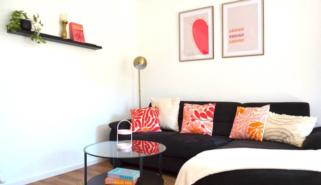 Bright 3 room apartment - central in Aurich (city center & close to the harbour)