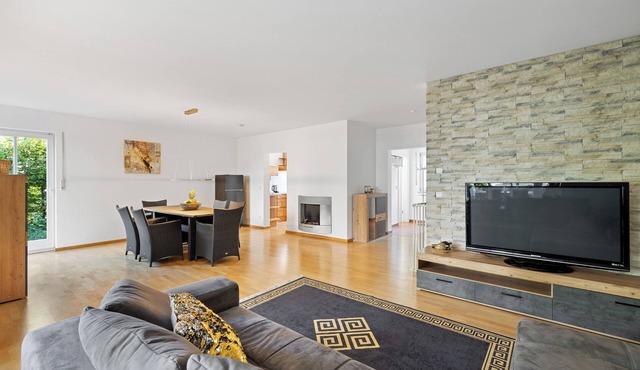 Bright 3-room maisonette apartment with 2 terraces near Schön Klinik Vogtareuth