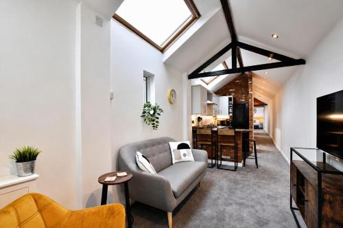 Bright & Airy Home Close To Salisbury Centre