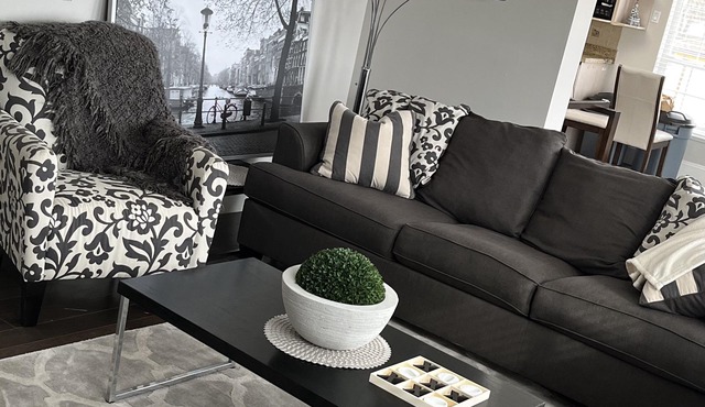 Bright and Beautiful 3 Bed/3 Bath - Vancouver