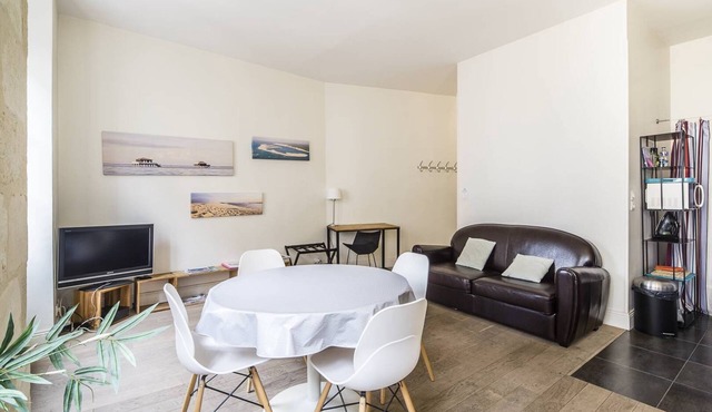 Bright and comfortable apartment - 2nd FLOOR