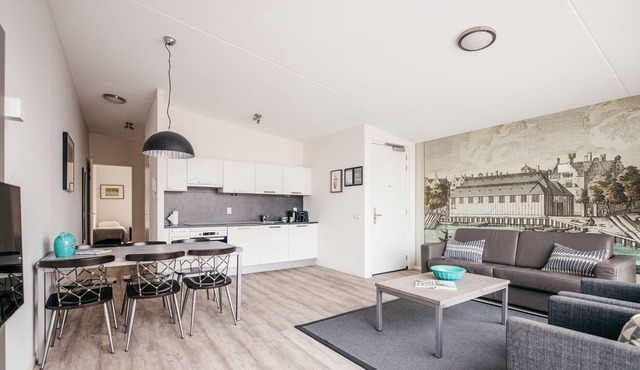Bright and modern two bedroom apartment with canal view