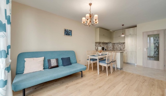 Bright and Newly Refurbished Apartment near Center
