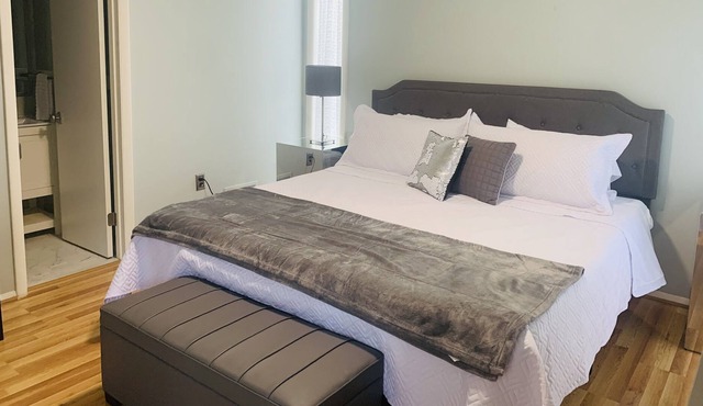 Bright and spacious 4 room 3.5 bath house