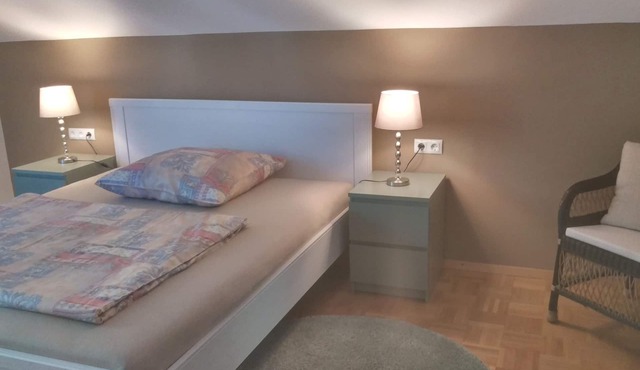 Bright apartment balcony, 2 bedrooms - new bathroom 2023