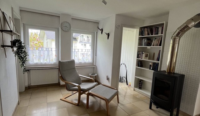 Bright apartment for vacation in the countryside - with fireplace