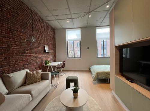Bright apartment in Bree with terrace