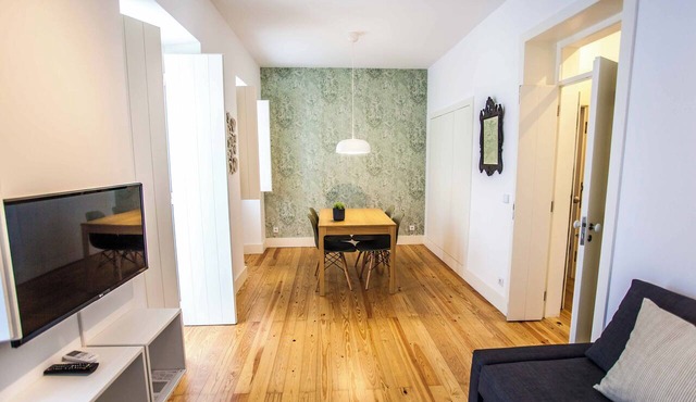 Bright apartment with balcony - Flat 1