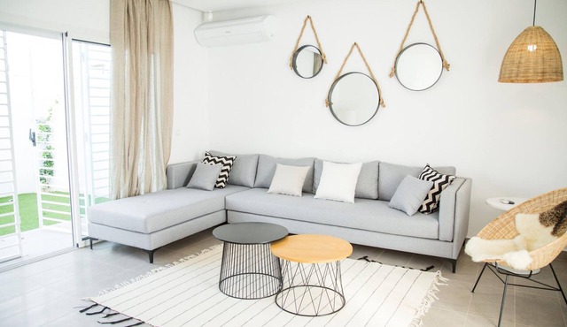 Bright apt w/breakfast 5mn from Carthage&SidiBou