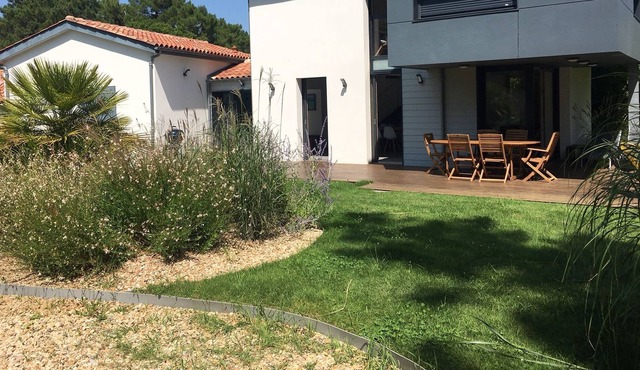 Bright contemporary villa Saint Trojan (Oléron) 6/8 pers. close to the beach
