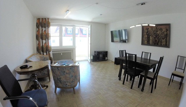 Bright, Central 2BR Apartment near Museums, Universities, Everything