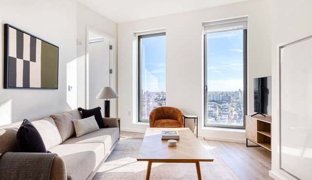 Bright Clinton Hill 3BR w/W/D, Gym & Pool, nr BAM, by Blueground