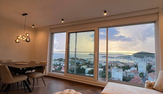 Bright & cozy 14th-floor apartment in Split – quick access to city & sea