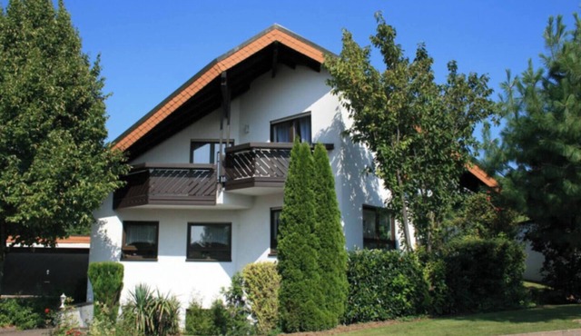 Bright, cozy vacation apartment in the countryside, 5 km from Bretten.