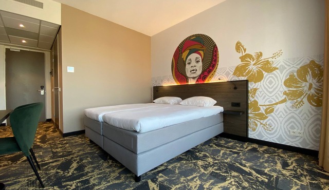 Bright Family Room Near Rensenpark & Emmen City Center Attractions, Dining Spots