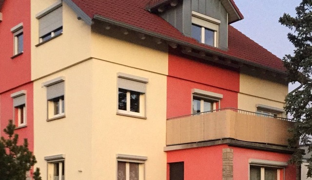 Bright holiday apartment with WiFi in a central, quiet location